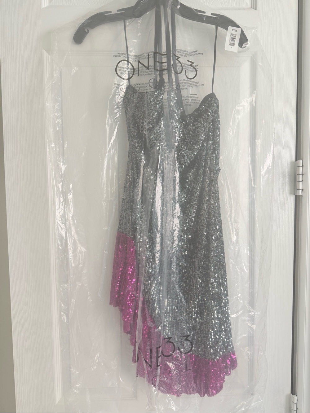 One33 Social Silver Sequin Dress - Size 4 - Picture 7 of 7